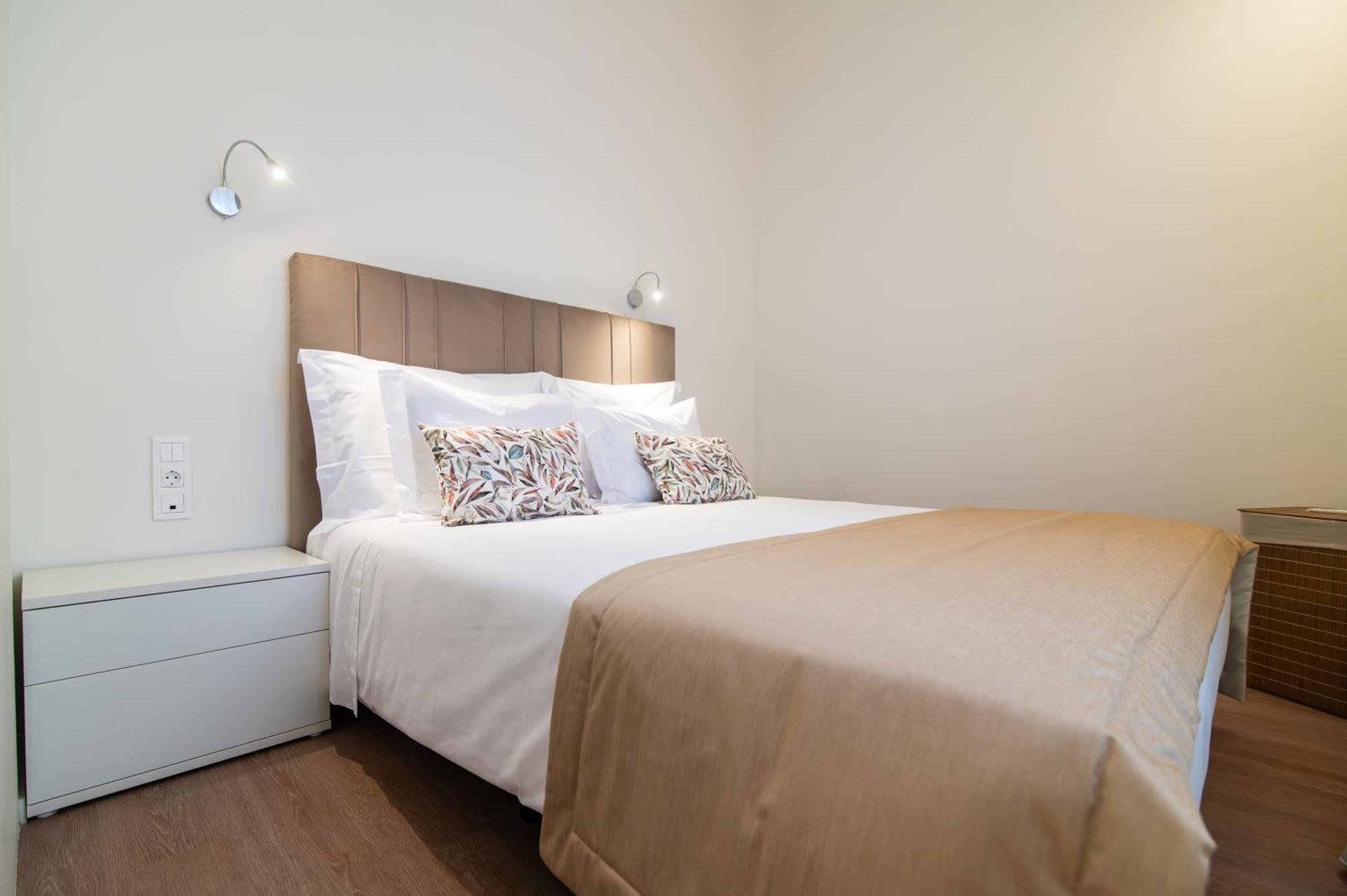 Azoriani City Hostel Ponta Delgada ภายนอก รูปภาพ
