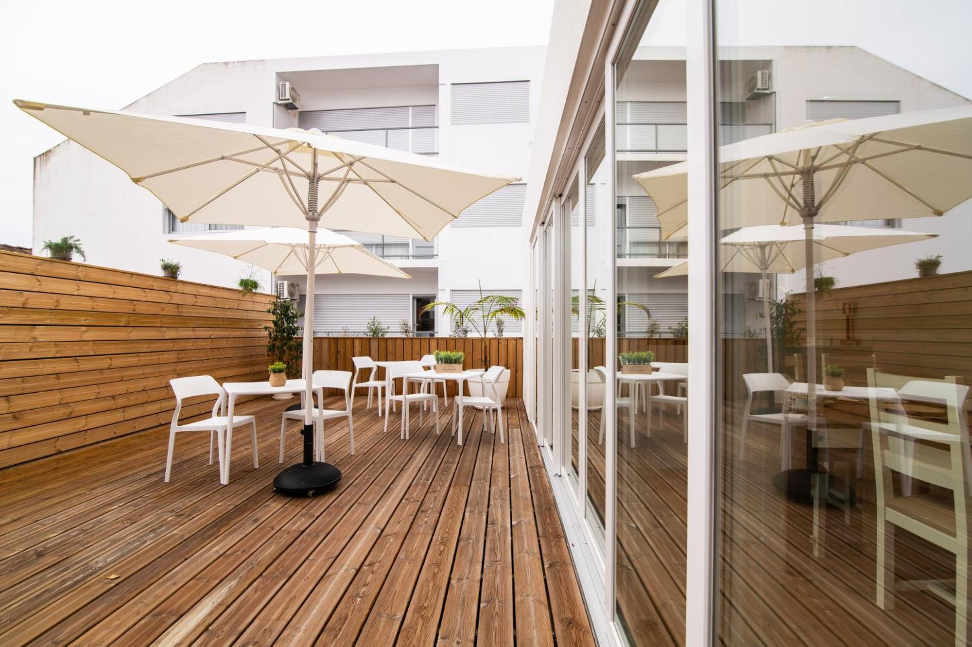 Azoriani City Hostel Ponta Delgada ภายนอก รูปภาพ